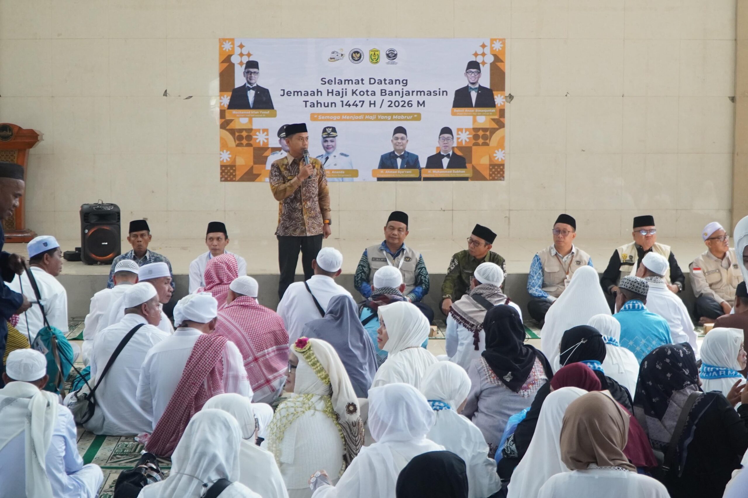 Wali Kota Banjarmasin Sambut Kepulangan Jemaah Haji Kloter 1, Tekankan Peran Teladan bagi Masyarakat