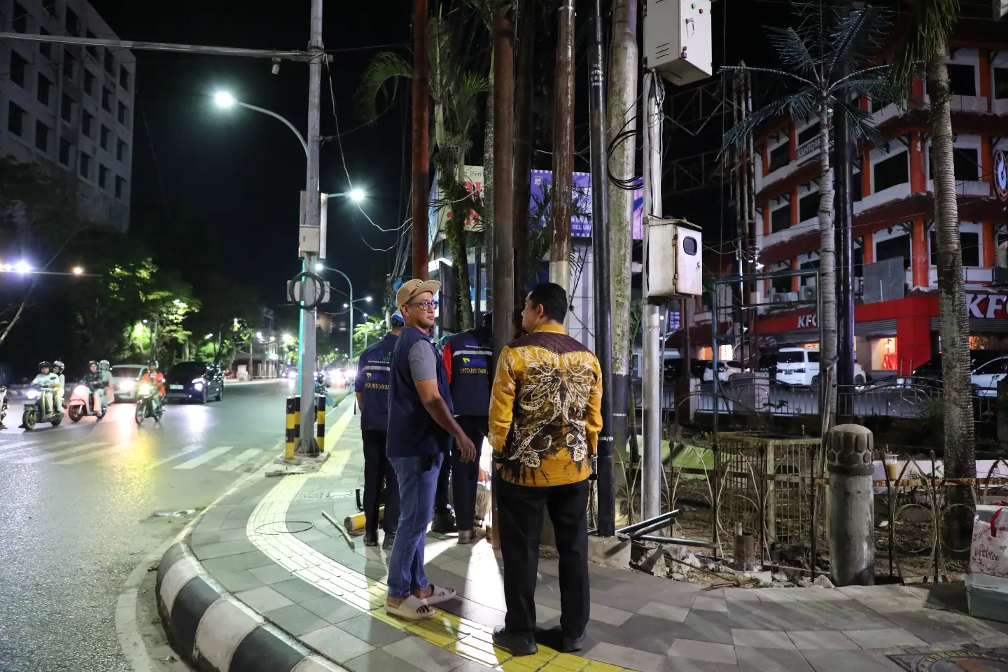 Pemko Banjarmasin Tata Kabel dan Reduksi Jumlah Tiang di Kawasan Kantor Pos